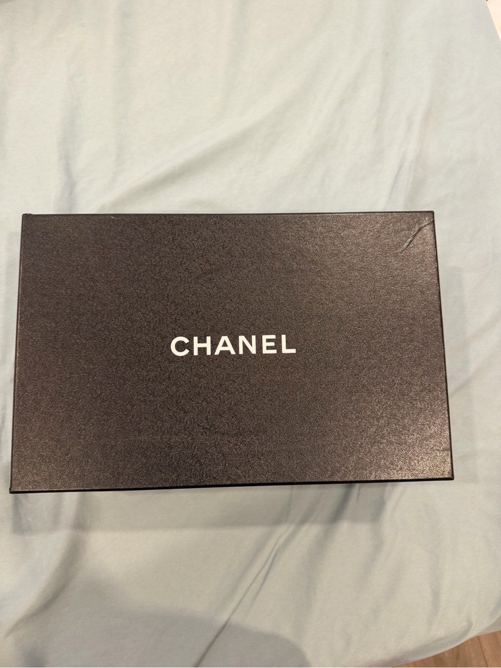 CHANEL White and Cream Women's Lace-Up Sneakers - Picture 5 of 6